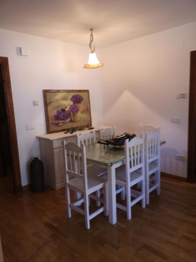 Residencial Valle De Benasque Eksteriør billede
