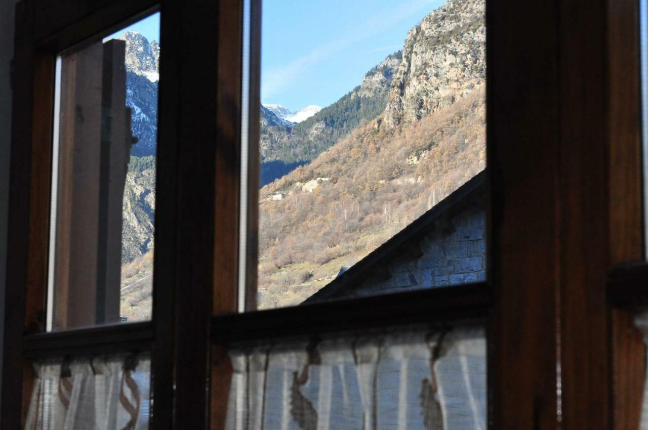 Residencial Valle De Benasque Eksteriør billede